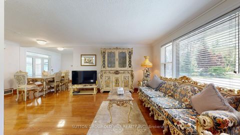 Photo 12 at 9 Westmount Park Road, Humber Heights, Toronto
