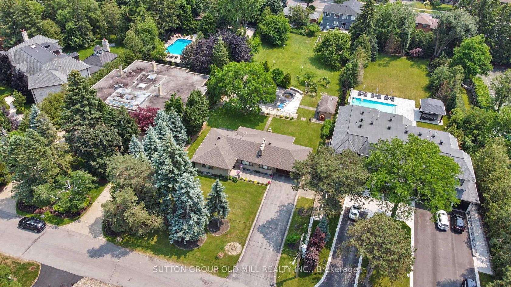 9 Westmount Park Road, Humber Heights, Toronto photo 9