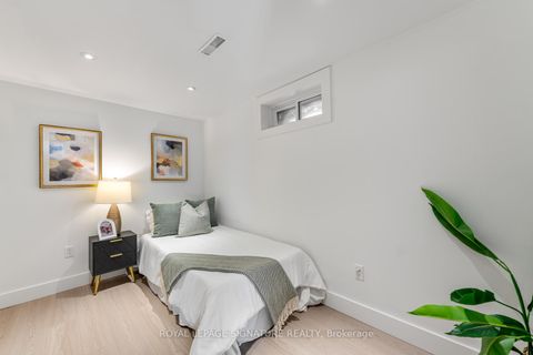 Photo 37 at 917 Vistula Drive, West Shore, Pickering