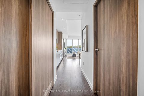 Photo 1 at 703 - 95 Mcmahon Drive, Bayview Village, Toronto
