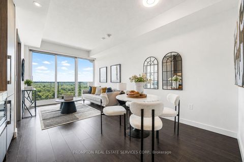Photo 2 at 703 - 95 Mcmahon Drive, Bayview Village, Toronto