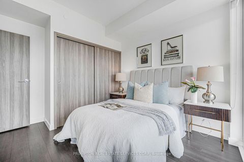 Photo 8 at 703 - 95 Mcmahon Drive, Bayview Village, Toronto