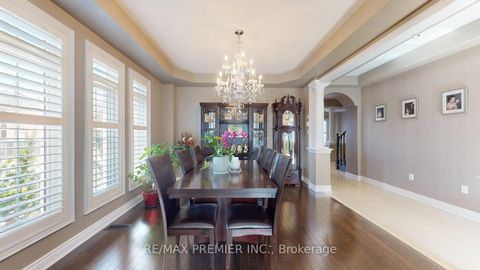 Photo 3 at 48 Heron Hollow Avenue, Oak Ridges, Richmond Hill