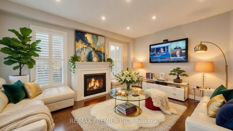 Photo 5 at 48 Heron Hollow Avenue, Oak Ridges, Richmond Hill