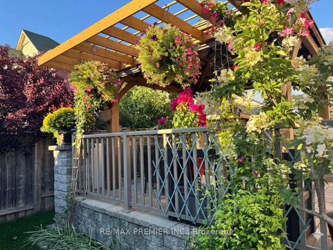 Photo 26 at 48 Heron Hollow Avenue, Oak Ridges, Richmond Hill