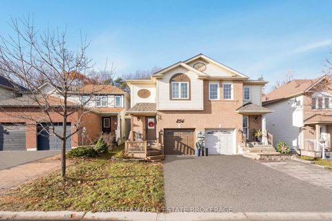 Photo 1 at 256 Ferndale Drive S, Ardagh, Barrie