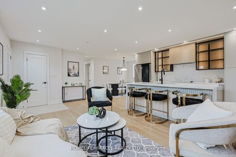 Photo 10 at 22 Arnprior Road, Bendale, Toronto