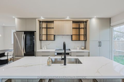 Photo 13 at 22 Arnprior Road, Bendale, Toronto