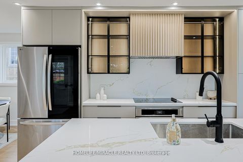 Photo 14 at 22 Arnprior Road, Bendale, Toronto