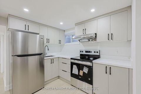 Photo 29 at 22 Arnprior Road, Bendale, Toronto