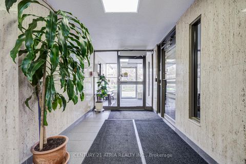 Photo 4 at 906 - 235 Grandravine Drive, Jane Heights, Toronto