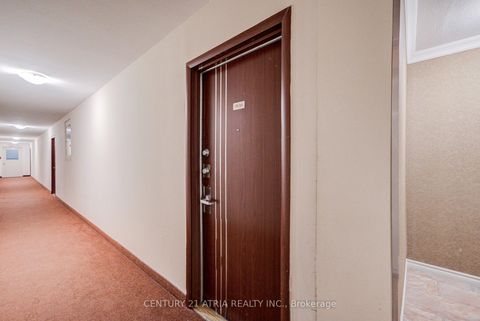 Photo 11 at 906 - 235 Grandravine Drive, Jane Heights, Toronto