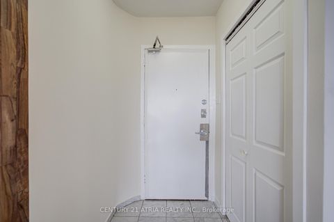 Photo 13 at 906 - 235 Grandravine Drive, Jane Heights, Toronto