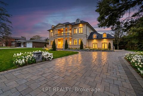Photo 1 at 256 Patricia Drive, King City, King