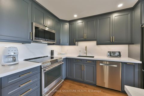 Photo 5 at 912 - 240 Scarlett Road, Smythe, Toronto