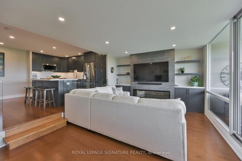 Photo 15 at 912 - 240 Scarlett Road, Smythe, Toronto
