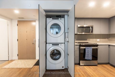Photo 2 at 311 - 30 Tretti Way, Clanton Park, Toronto