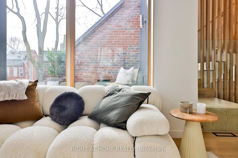 Photo 3 at PH 2 - 225 Brunswick Avenue, University, Toronto
