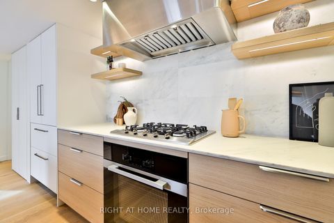 Photo 8 at PH 2 - 225 Brunswick Avenue, University, Toronto