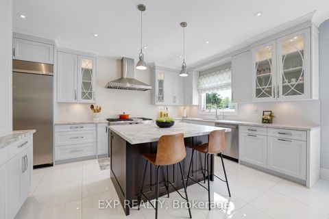 Photo 8 at 18 Gosling Road, Maple, Vaughan