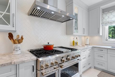 Photo 9 at 18 Gosling Road, Maple, Vaughan