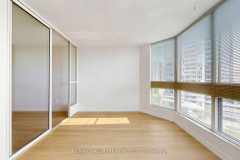 Photo 25 at 911 - 10 Kenneth Avenue, Willowdale East, Toronto