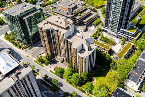 Photo 29 at 911 - 10 Kenneth Avenue, Willowdale East, Toronto