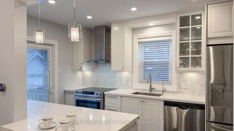 Photo 7 at 39 Brentcliffe Road, Leaside, Toronto