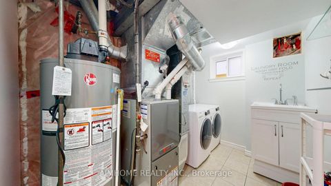 Photo 22 at 39 Brentcliffe Road, Leaside, Toronto