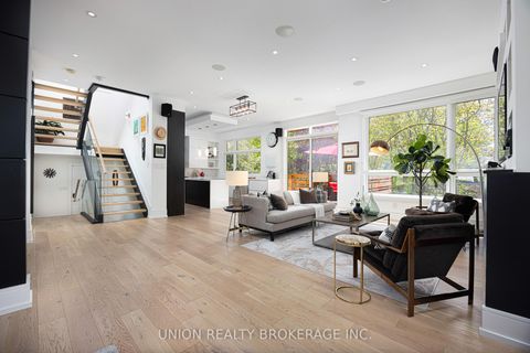 Photo 3 at 7 Balcarra Avenue, Cliffcrest, Toronto