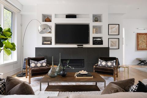 Photo 6 at 7 Balcarra Avenue, Cliffcrest, Toronto