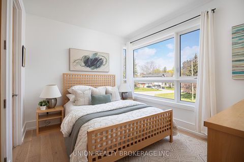 Photo 22 at 7 Balcarra Avenue, Cliffcrest, Toronto