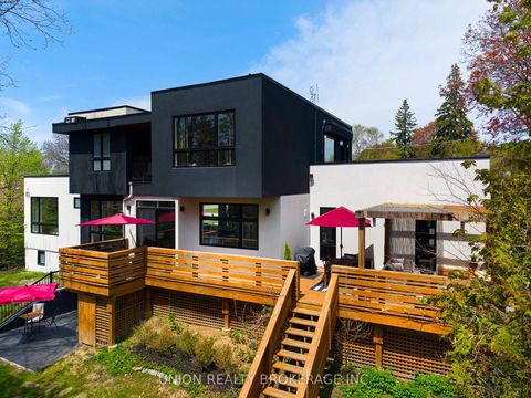 Photo 34 at 7 Balcarra Avenue, Cliffcrest, Toronto
