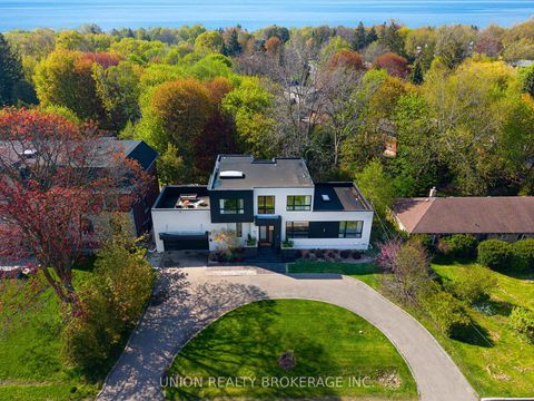 Photo 42 at 7 Balcarra Avenue, Cliffcrest, Toronto