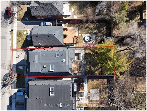 Photo 2 at 241 Florence Avenue, Westgate, Toronto