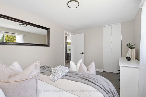 Photo 15 at 449 Lanark Drive, McLaughlin, Oshawa