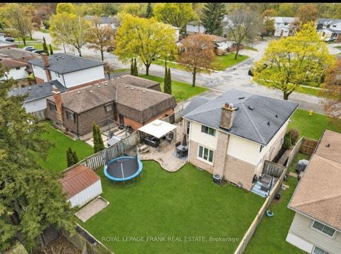Photo 32 at 449 Lanark Drive, McLaughlin, Oshawa
