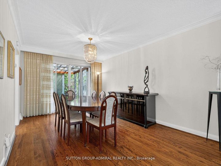 Photo 8 at 30 Foxwarren Drive, Bayview Village, Toronto