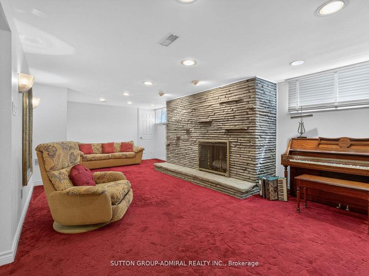 Photo 18 at 30 Foxwarren Drive, Bayview Village, Toronto
