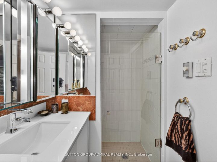 Photo 20 at 30 Foxwarren Drive, Bayview Village, Toronto