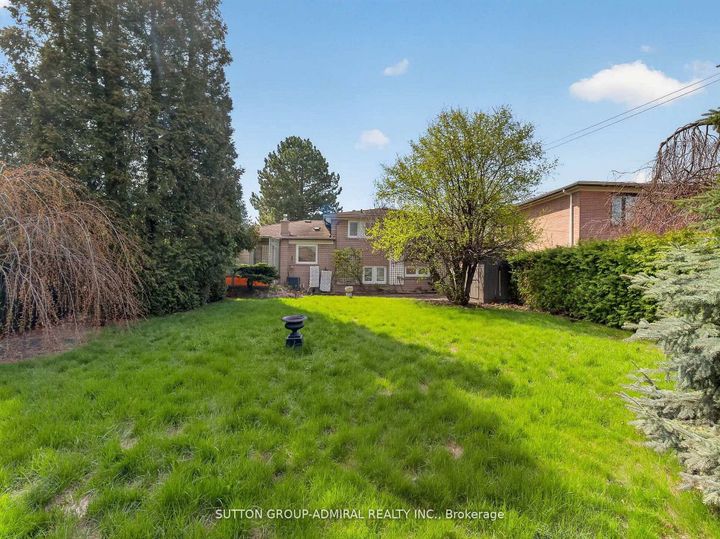 Photo 24 at 30 Foxwarren Drive, Bayview Village, Toronto