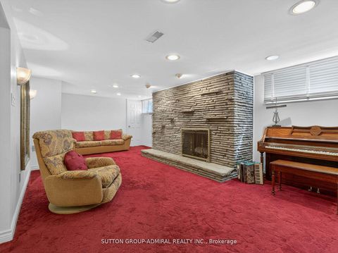 Photo 18 at 30 Foxwarren Drive, Bayview Village, Toronto