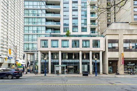 Photo 1 at 1106 - 1121 Bay Street, Bay Street Corridor, Toronto