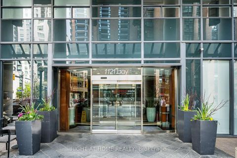 Photo 2 at 1106 - 1121 Bay Street, Bay Street Corridor, Toronto