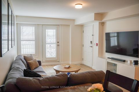Photo 18 at Th 5 - 118 Finch Avenue W, Newtonbrook West, Toronto