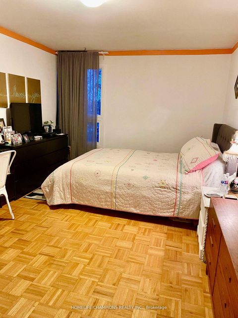 Photo 4 at 14 - 23 Four Winds Drive, York University Heights, Toronto