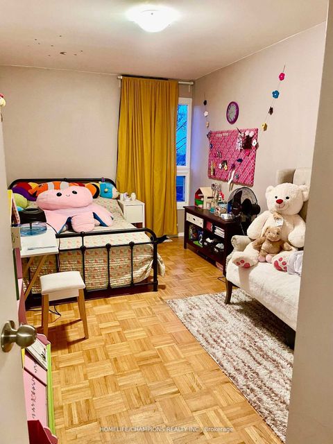 Photo 8 at 14 - 23 Four Winds Drive, York University Heights, Toronto
