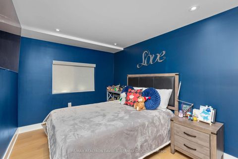 Photo 41 at 34 Dresden Road, Clanton Park, Toronto