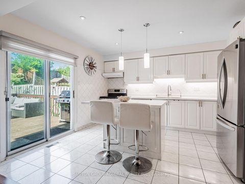 Photo 10 at 448 Conley Street, Lakeview Estates, Vaughan