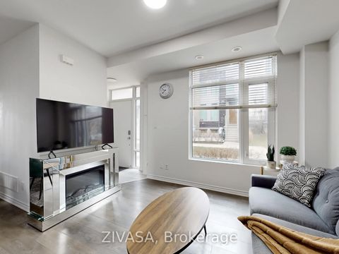 Photo 3 at 92 - 15 Applewood Lane, Etobicoke West Mall, Toronto